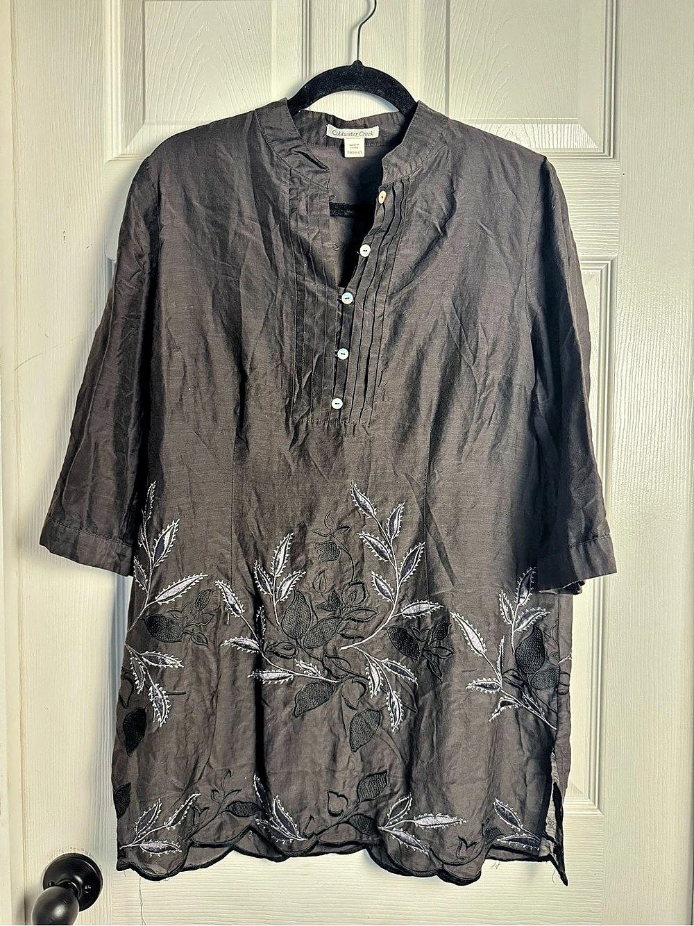 Coldwater Creek Embroidered Floral Tunic in Black & Gray Medium
